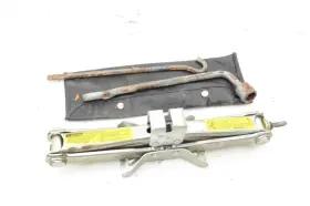 695.da1l95 1995-1996 Nissan 240sx S14 Zenki Jack And Tool Kit Assembly