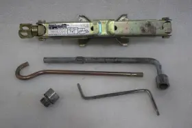 695.ac1d96 Acura 1994 1995 1996 1997 1998 1999 2000 2001 Integra Spare Tire Jack And Tools