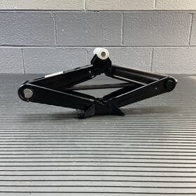Audi 4ke011031 2019-2025 E-tron Quattro Emergency Spare Tool Jack Oem
