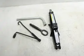 8k0-805-615-a Audi 564.au1c23 2019-2024 Q3 S Line 2.0l Awd Lift Jack Tool Kit Set 5qf-011-031-d Oem