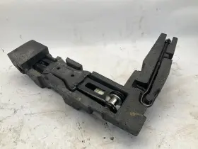 564.au1i18 Audi 18-25 A5 S5 Spare Scissor Car Jack With Foam Compartment Carrier Q 564.au1i18 Audi 18-25 A5 S5 Spare Scissor Car Jack With Foam Compartment Carrier Q