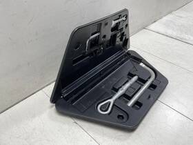 Audi 695.au1t04 A8l 4.2 Quattro 2004 Rear Trunk Spare Tire Tool Box Kit Factory