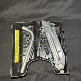 Audi 8lo 011 031 Oem Trunk Jack Spare Tool Kit A4 S4 B5 Lug Wrench And Case