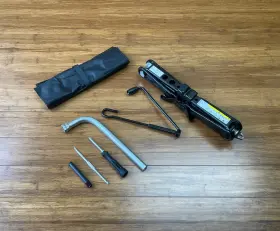 8wc011031c Audi 2018 - 2024 A5 F5 Emergency Spare Wheel Jack Lift With Tools And Bag Oem
