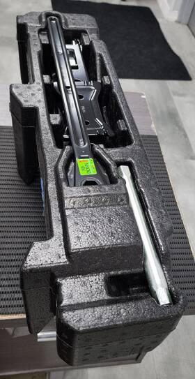Bentley 4m0.012.113.d 2015-2020 Bentayga Emegency Spare Tire Roadside Jack Lift Set