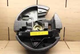 564.bm1n07 Bmw 2004 2005 2006 2007 550i 545i 530i 525i Spare Tire Jack And Tools