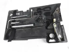 71-11-1-094-620 Bmw 2002 Z3 Spare Tire Scissor Jack With Tools And Storage Foam Cpe