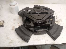Buick 564.gm4224 2024 Envista Jack 3031730