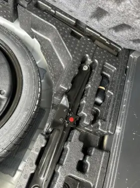 564.gm4320 Buick Encore 2020 Jack 104642726 No Foam Tray Spare Tire 564.gm4320 Buick Encore 2020 Jack 104642726 No Foam Tray Spare Tire