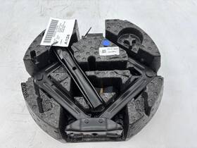 Cadillac 23276655 2019-2024 Xt4 Emergency Spare Tire Jack Tool Kit Oem