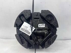 Cadillac 35399991 19-24 Xt4 2l Awd Emergency Spare Tire Jack Tool Kit Oem