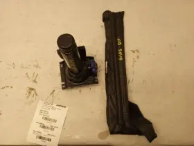 564.gm6222 Cadillac Jack With Tool Kit For 2022 Escalade 2930378