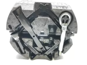 13505394 Chevrolet 2019 - 2023 Equinox Emergency Spare Tire Jack With Tools And Foam Holder