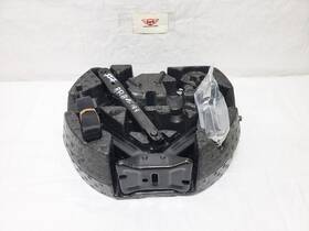 Chevrolet 13516293 2018 Equinox Emergency Spare Tire Jack And Tool Kit With Box Holder Oem