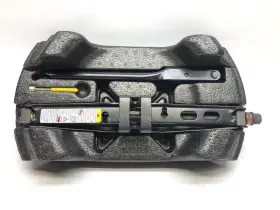 15260638 Chevrolet 2006 - 2007 Chevy Impala Emergency Spare Tire Jack Kit Set And Lug Wrench Tool