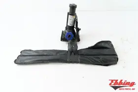 15788799 Chevrolet Jack And Tool Kit W Wheel Chocks Fits 2004-2006 Suburban 2500 704263