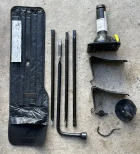 24046895 Chevrolet 2003/22 Colorado Truck Oem Jack Tool Kit 1500 Complete Set Gmc Canyon