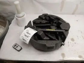 564.gm1g19 Chevrolet Jack With Tool Kit For 2019 Trax 2901059