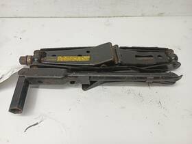 Chevrolet 564.gm1m96 1996 Chevy Camaro 4th Gen Jack And Spare Tire Tools 11878584