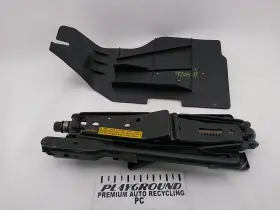 564.gm1m98 Chevrolet Camaro Z28 Emergency Vehicle Jack With Trim Cover Fits 1993-2002 93 94