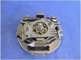 564.gm1t15 Chevrolet 2014-2017 Ss Sedan Emergency Scissor Jack Lug Wrench Roadside 2770 564.gm1t15 Chevrolet 2014-2017 Ss Sedan Emergency Scissor Jack Lug Wrench Roadside 2770