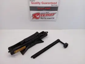 564.gm1z81 Chevrolet 78-82 Corvette C3 Oem Jack And Handle Lug Wrench Assembly