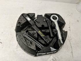 Chevrolet 564.gm8l24 Jack With Tool Kit For 2024 Equinox 2818107