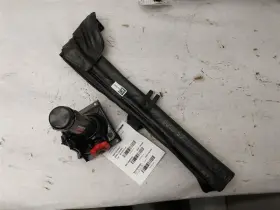 564.gm8m24 Chevrolet Jack With Tool Kit For 2024 Silverado 1500 2861034