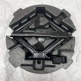 95437620 Chevrolet 2015-2022 Trax Trunk Emergency Jack Tools Foam Holder Kit Oem