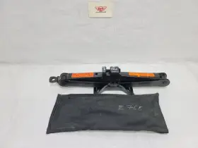 99550-3lm0a Chevrolet 2015-2018 City Express Emergency Spare Tire Jack And Tool Kit Oem
