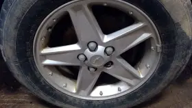 560-05233 Chevrolet Truck Wheel 17x7 5 Spoke Silver Painted Finish Opt N75 Fits 05-06 Equinox 10297510