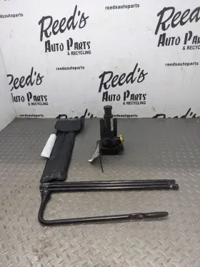564.gm6c06 Chevrolet Truck 2015 Thru 2024 Chevy Colorado Jack Tools Lug Wrench 1173505