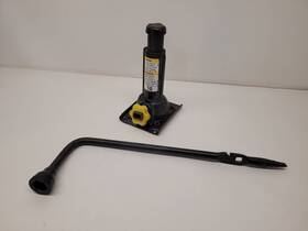 Chevrolet Truck 564.gm8b04 2000-2006 Tahoe Spare Tire Bottle Jack W Wrench