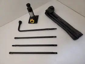 564.gm8c10 Chevrolet Truck 2008-2014 Tahoe Bottle Jack W Tools 08-14