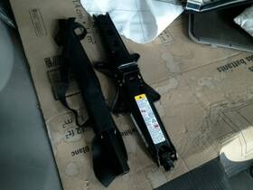 Chevrolet Truck 564.gm8l09 Equinox 2009 Jack 104891192