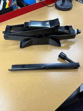 Corvette 553106 1969-1982 C3 Jack - Reproduction Includes Handle New