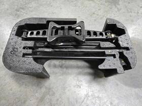 Dodge 5101813aa 2009 - 2018 Journey Jack And Tool Kit Complete As Pictured Oem