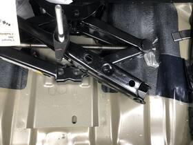 Dodge 695.ar1n19 Emergency Roadside Tools Toolkit 2019 Challenger Jack Lugwrench 959465