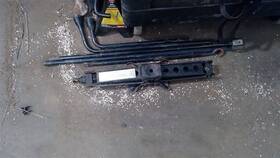 Dodge Truck 564.ch8299 Durango 1999 Jack 895353