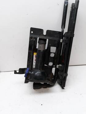 Dodge Truck 564.ch8c20 20-23 Ram 2500 Jack And Tools