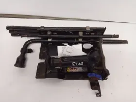 564.ch8n12 Dodge Truck Bottle Jack With Tools From 2012 Ram 2500 11493418