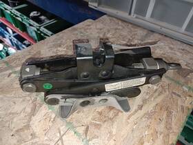 Factory/oem 564.gm2o09 2009 Pontiac G3 Jack 1312456
