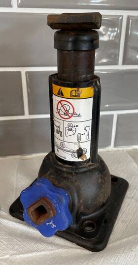 Ford 1usa-17a078-ba Single 98-11 Ranger 2l5a-17080-aa Lifting Bottle Jack Oem