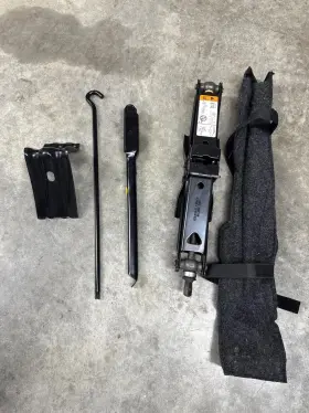4l2z17080aa Ford 2004 - 2010 Mountaineer Explorer Jack And Tool Kit Complete As Pictured Oem
