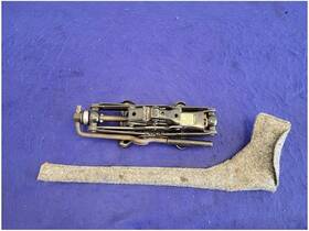Ford 564.fd1g94 1994-1998 Mustang Gt Cobra Scissor Jack Emergency Roadside Lug Wrench 2724