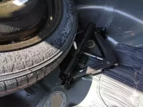 564.fd1k19 Ford Fusion 2019 Jack