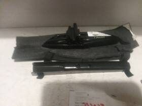 Ford 564.fd1o11 Taurus 2011 Jack 748152