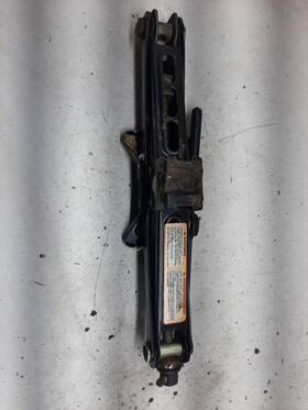 Ford 564.fd1u02 Taurus 2002 Jack 904627