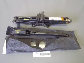 5f9z-17080-aa Ford Jack And Tool Kit Assembly Fits 2005-2007 Freestyle 48201