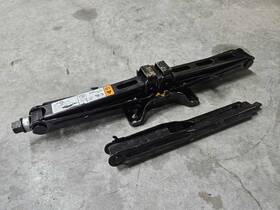 Ford Bb5z17080a 2011 - 2015 Explorer Jack And Tool Complete As Pictured Oem